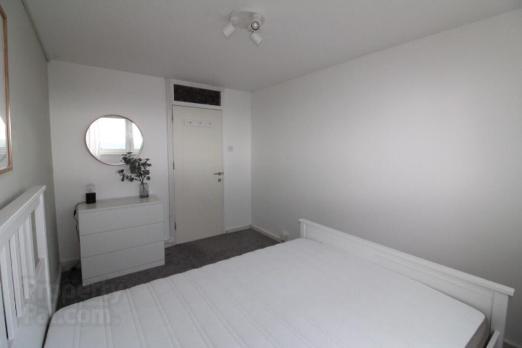 7d Beechwood House 10 of 15