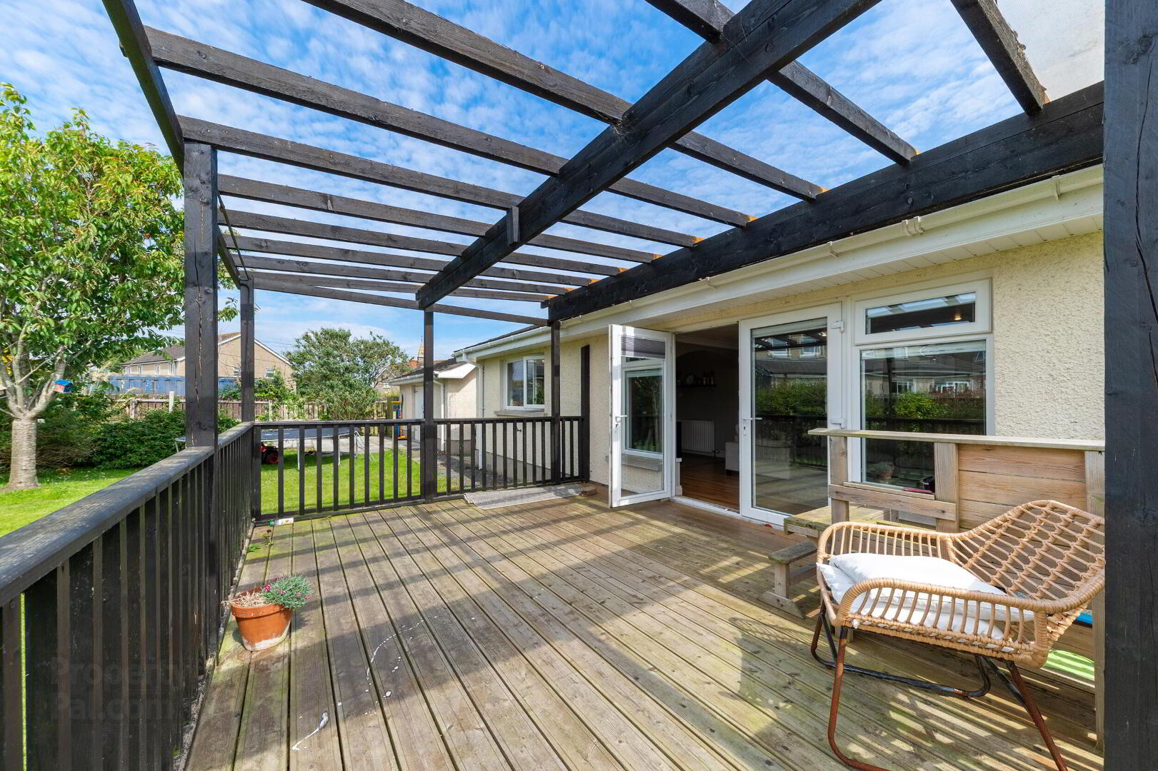 54 Lisbane Road 12 of 36