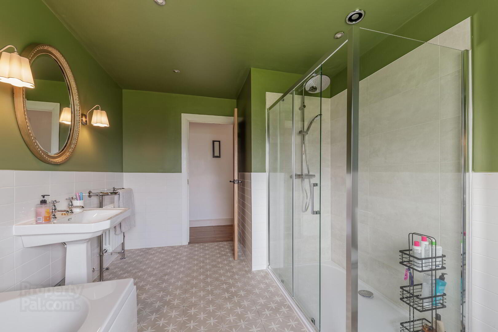 54 Lisbane Road 30 of 36