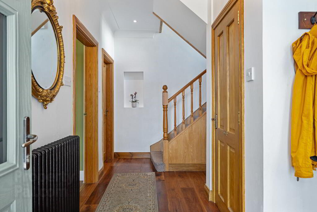 183 Upper Newtownards Road 4 of 31