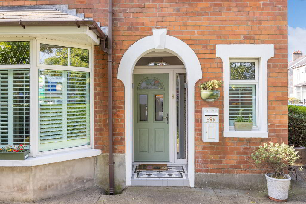 183 Upper Newtownards Road 3 of 31
