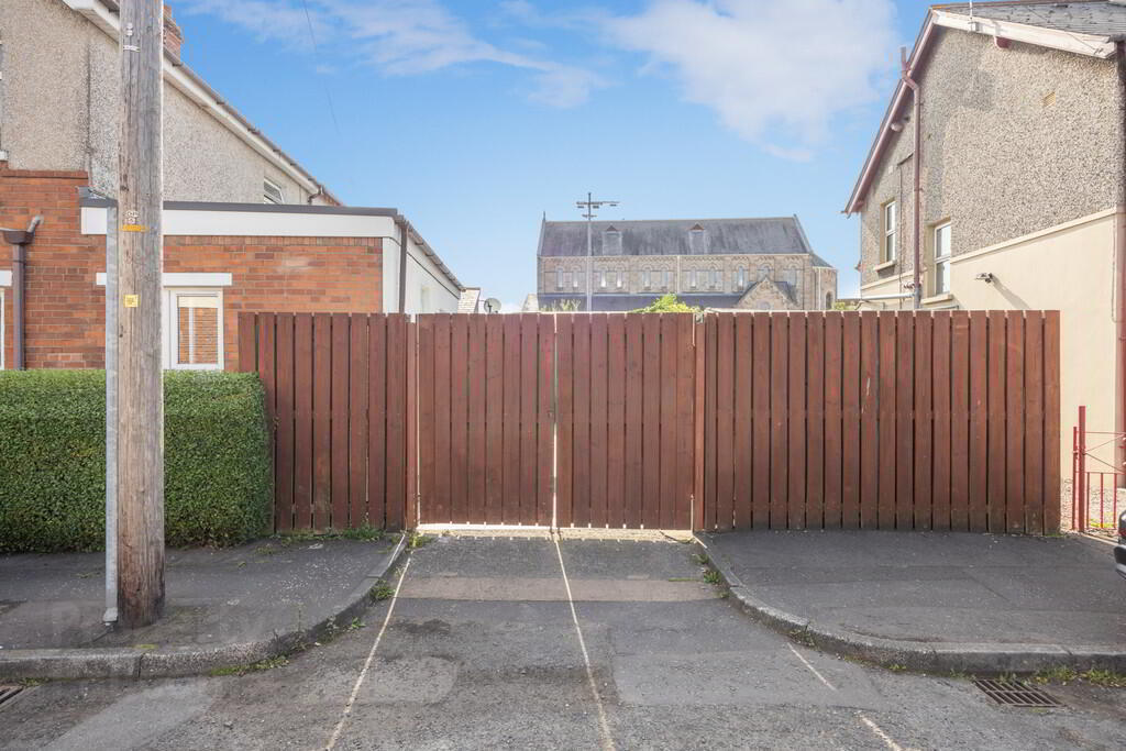 183 Upper Newtownards Road 31 of 31