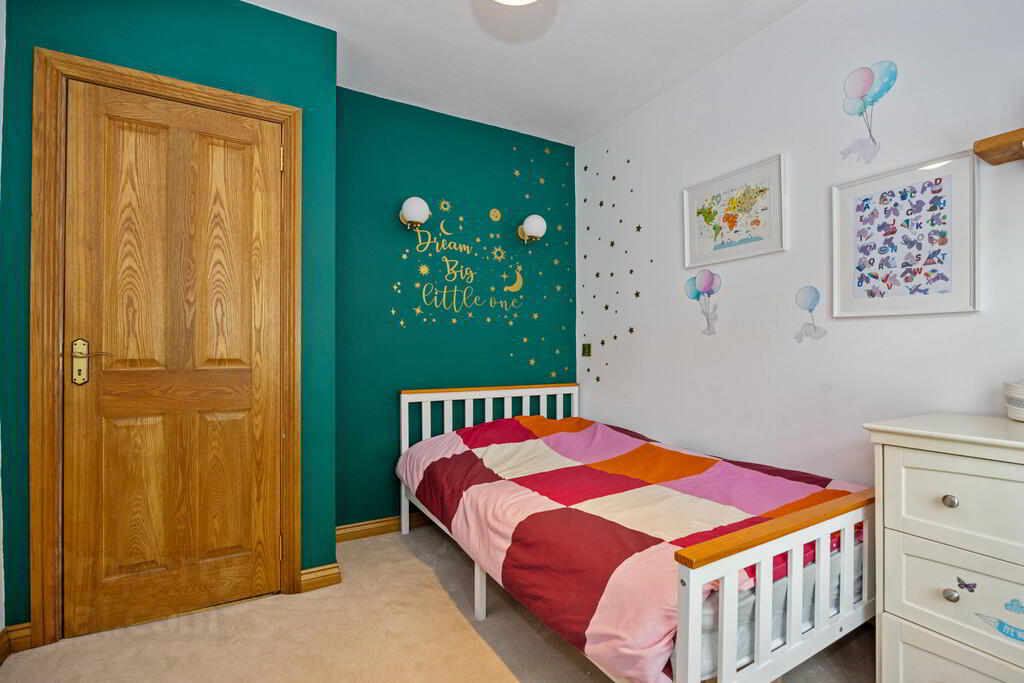 183 Upper Newtownards Road 25 of 31