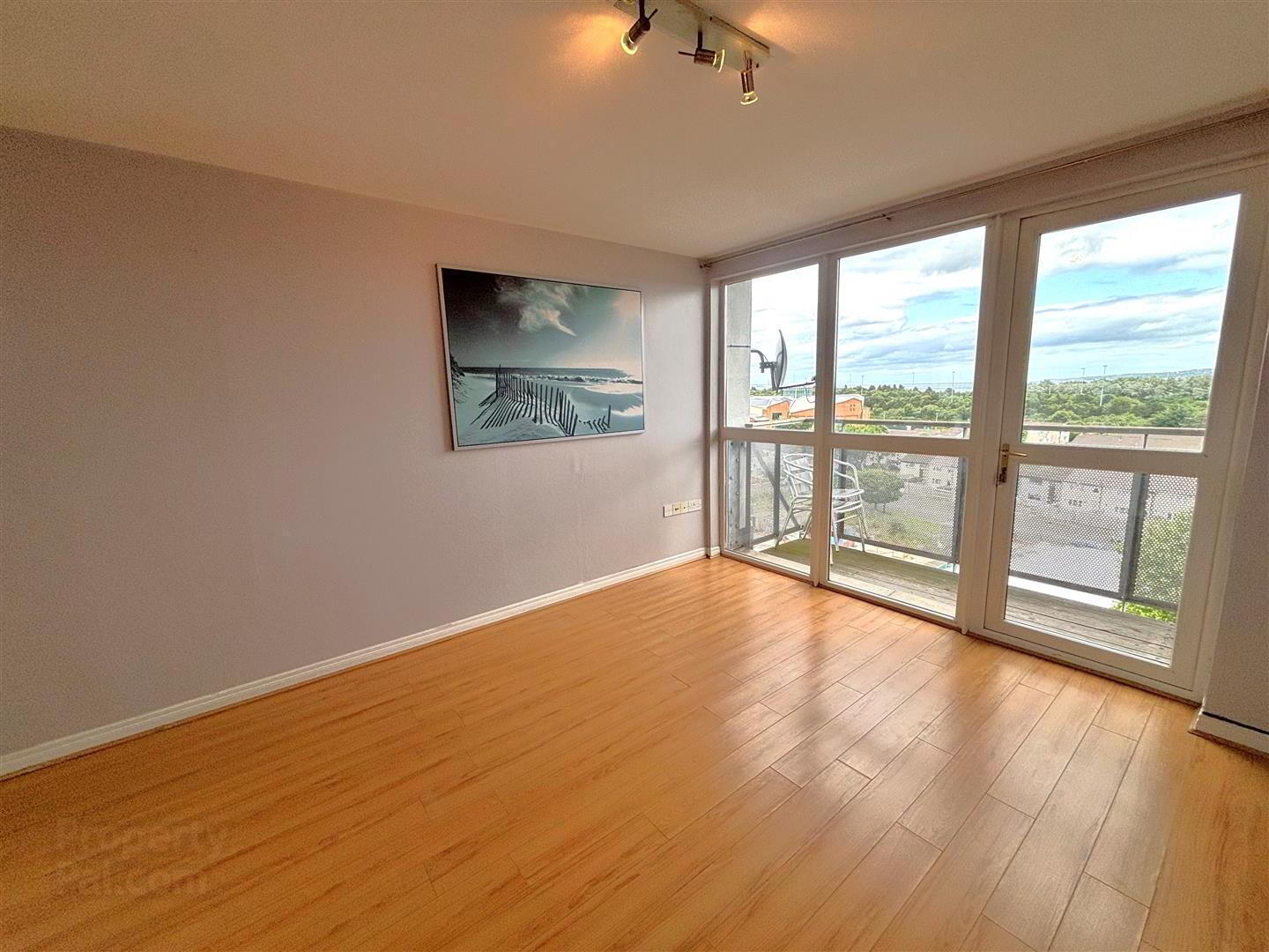 Apt 29, 678 Shore Road 3 of 17