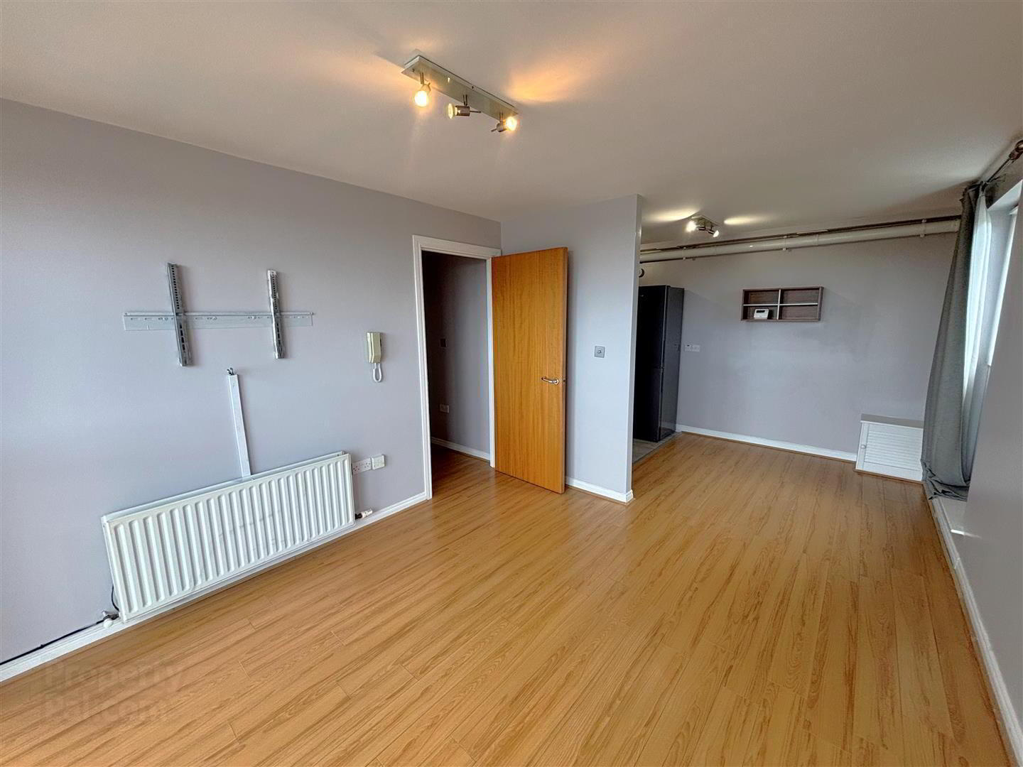 Apt 29, 678 Shore Road 5 of 17