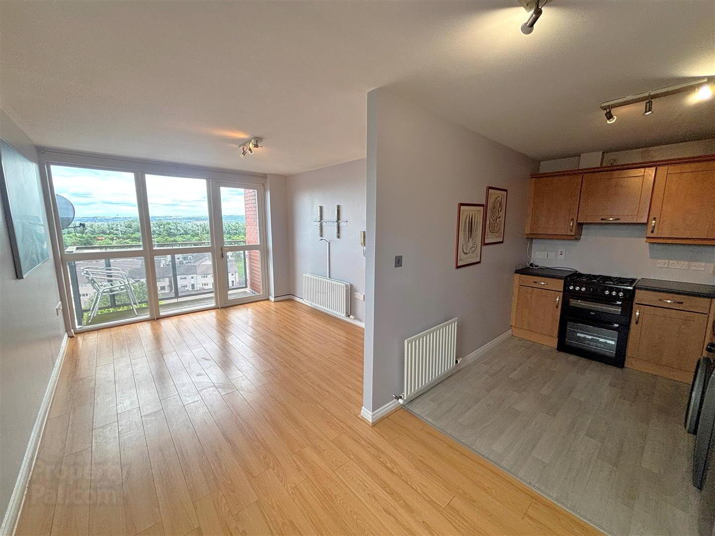 Apt 29, 678 Shore Road 6 of 17
