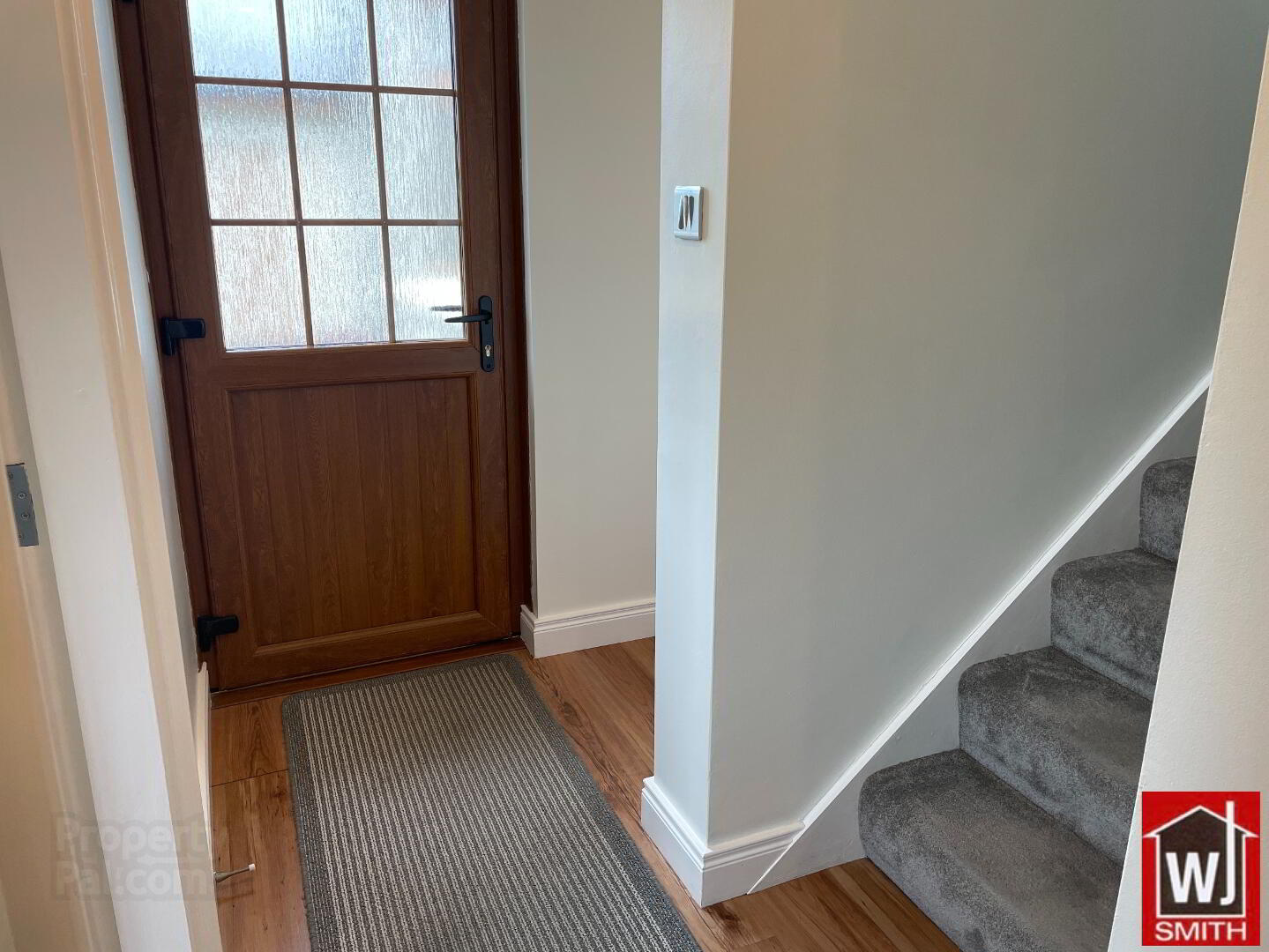 8 Douglas Road 11 of 43