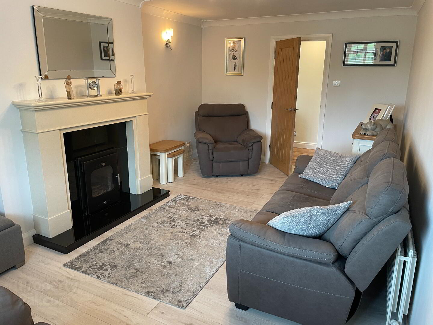 8 Douglas Road 6 of 43