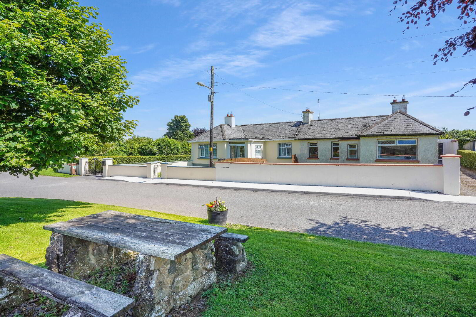 2 Ballinaclose 2 of 30