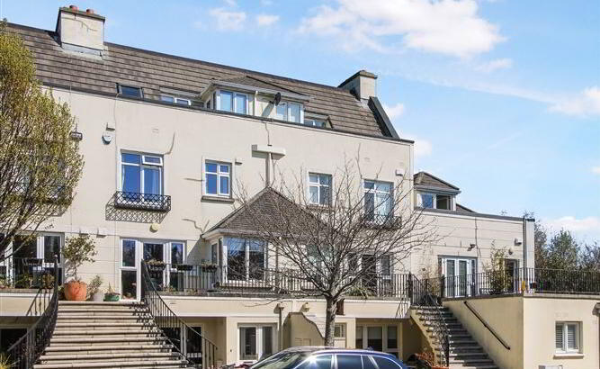 2a Willow Court 1 of 11