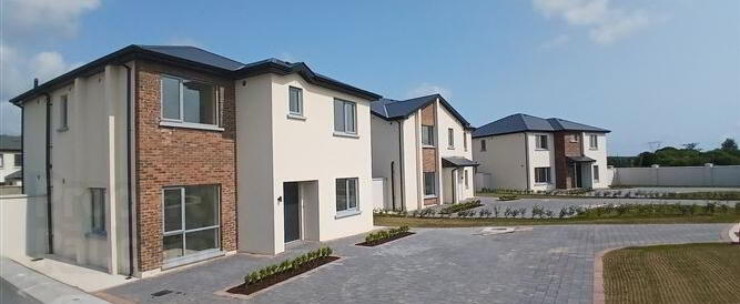 11 Fermoyle Manor 4 of 19