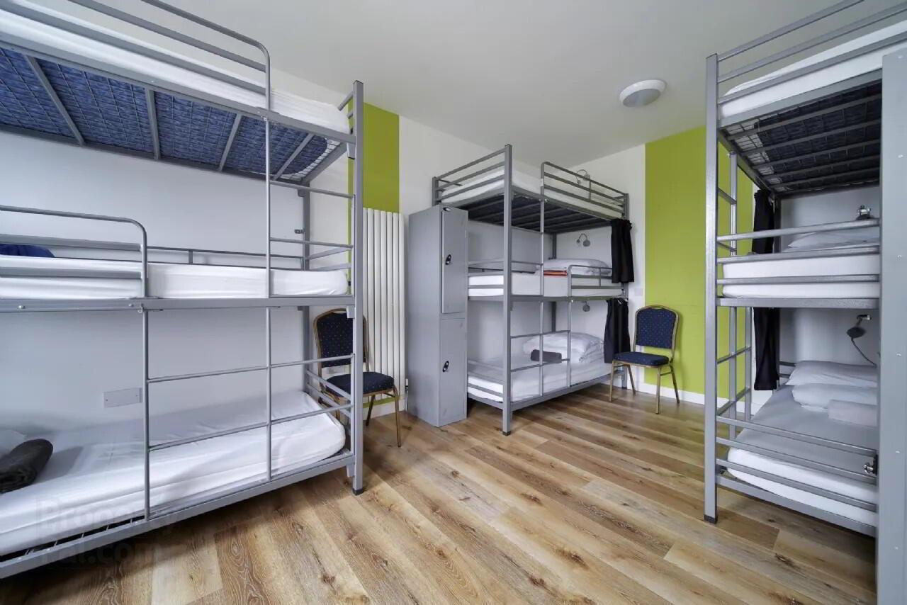 Donegal Wild Atlantic Hostel, 3 Garden Court 7 of 14