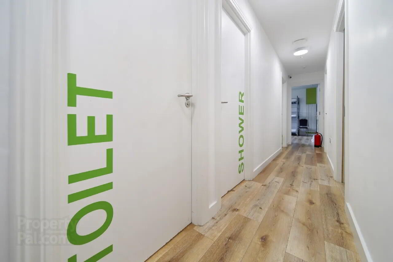 Donegal Wild Atlantic Hostel, 3 Garden Court 9 of 14