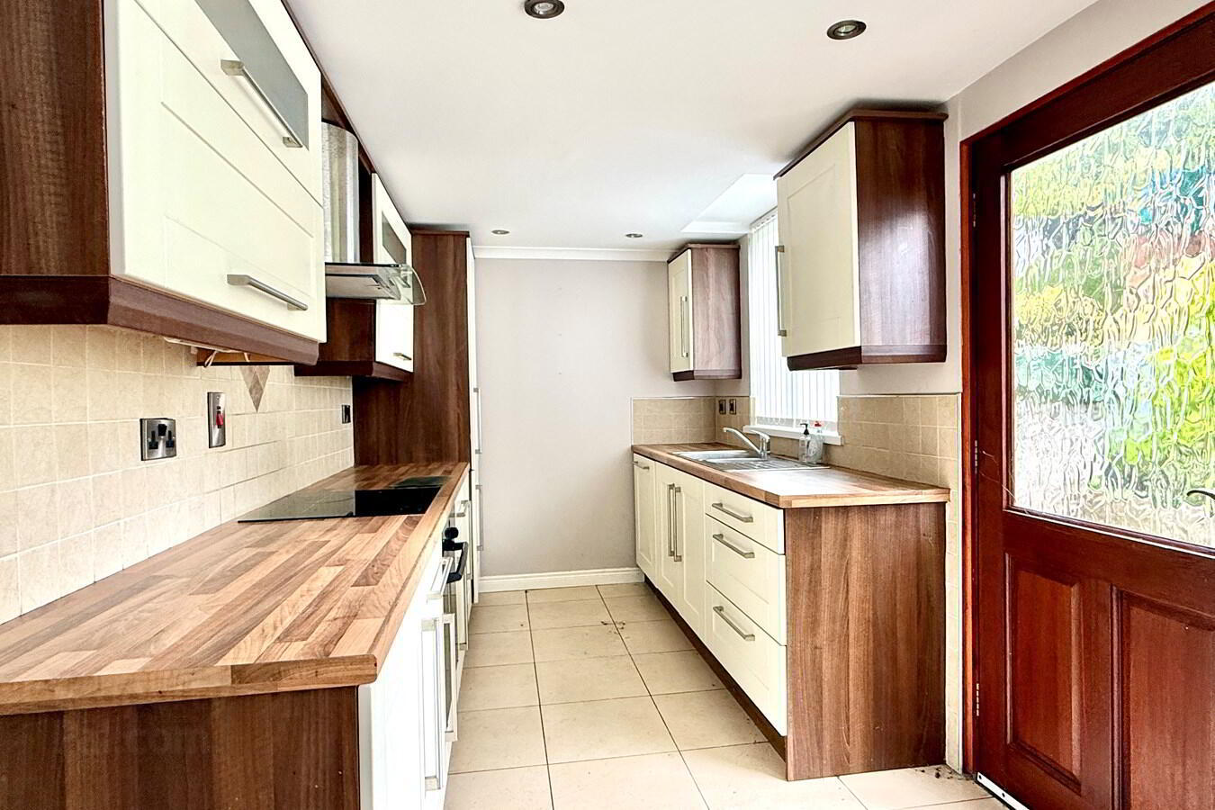 24 Rosemount Avenue 9 of 18