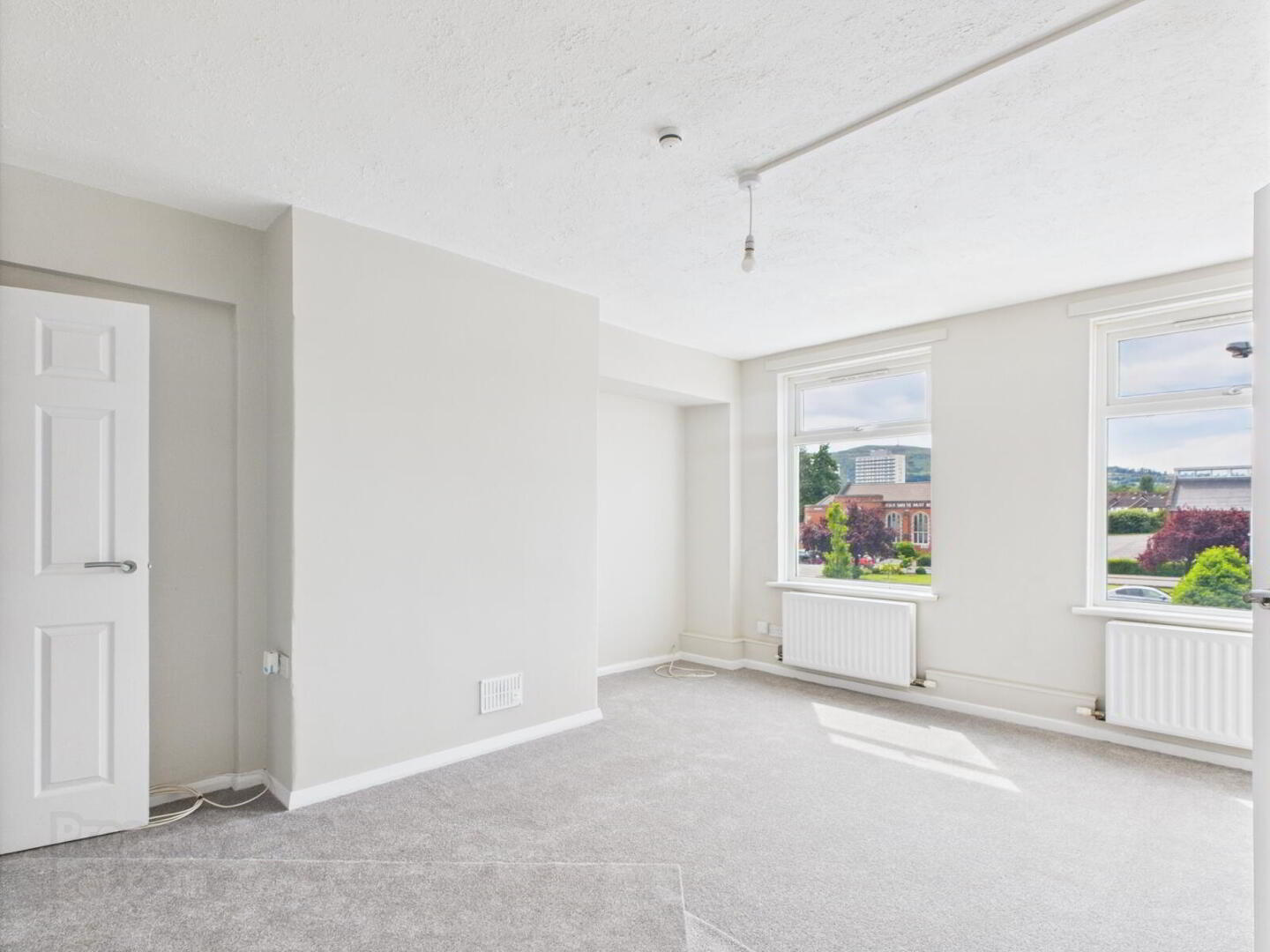 26b Abbots Cross, Newtownabbey 1 of 15
