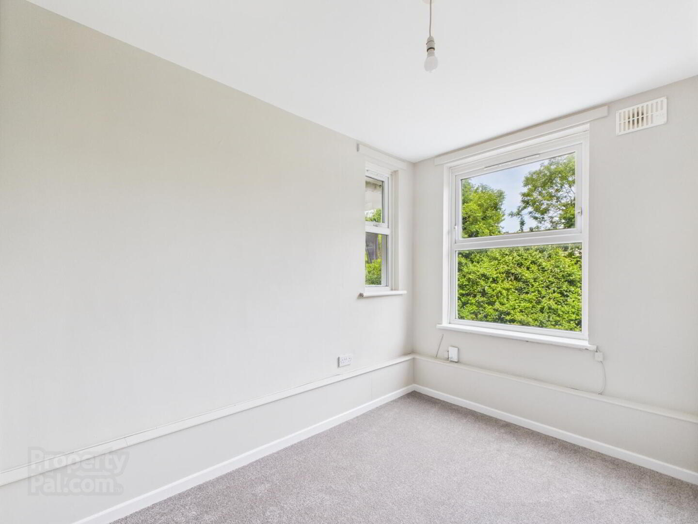 26b Abbots Cross, Newtownabbey 7 of 15