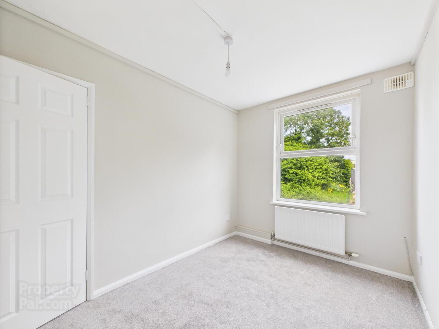 26b Abbots Cross, Newtownabbey 12 of 15