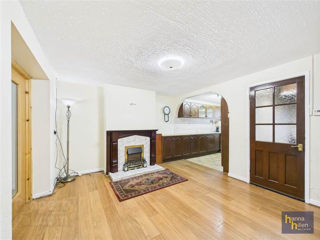18 Cronin Park 4 of 14