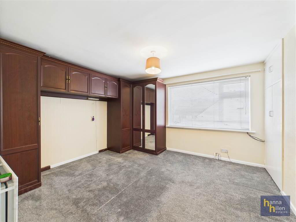 18 Cronin Park 8 of 14