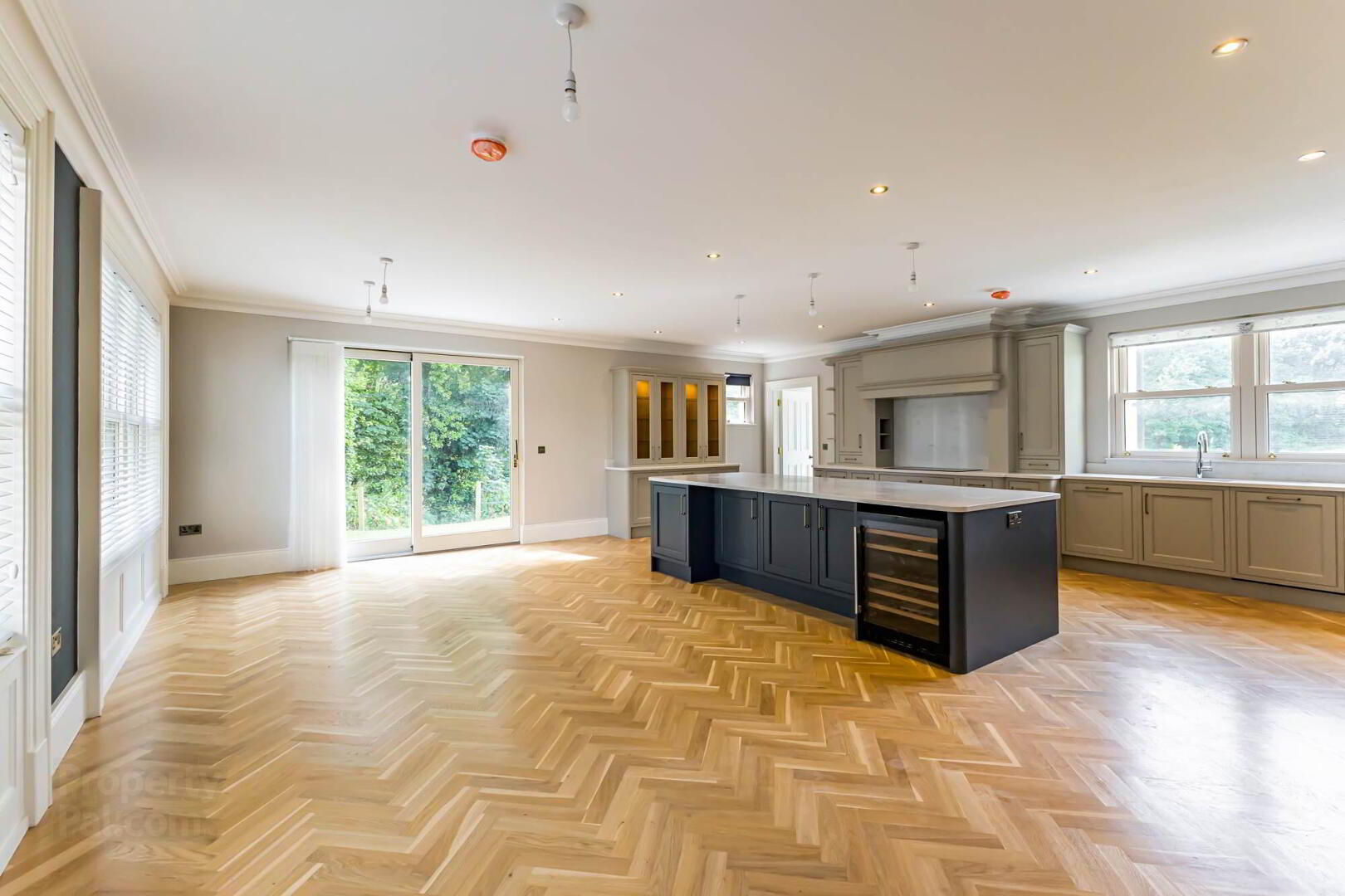 110 Shore Road 12 of 47
