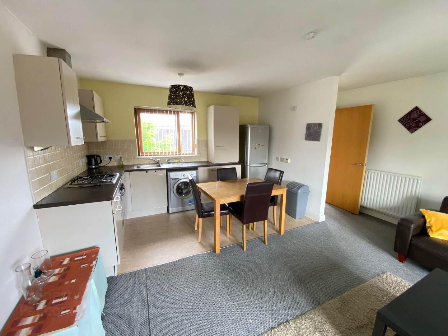 Apt 6 32, Chatsworth Street 4 of 12