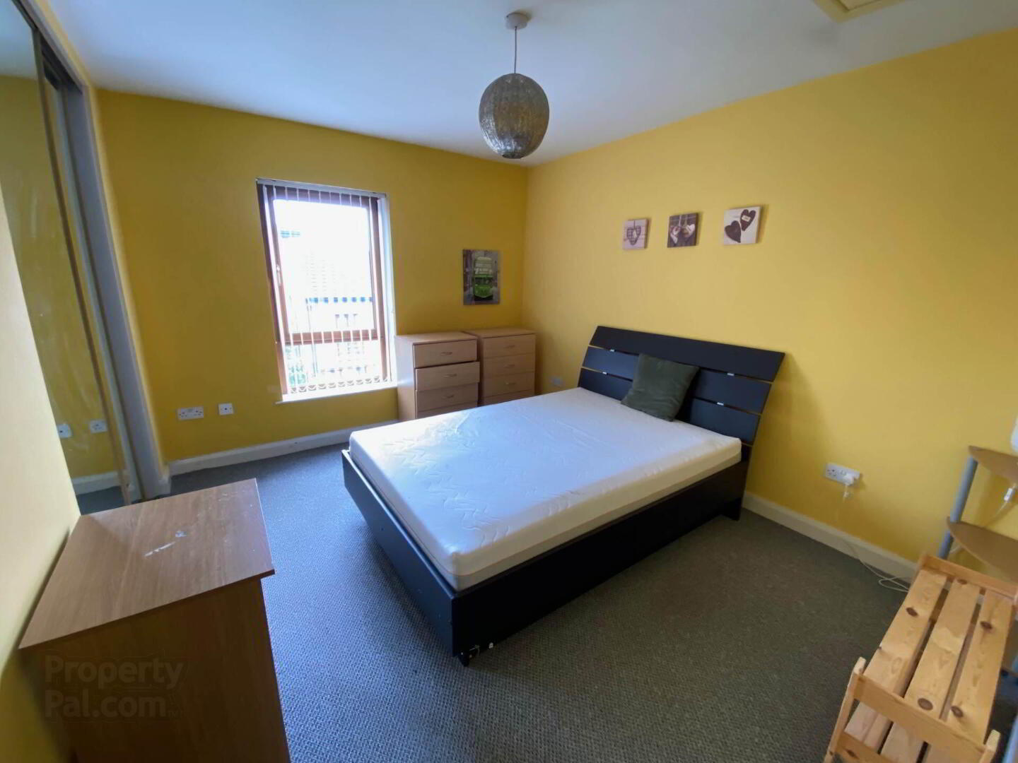 Apt 6 32, Chatsworth Street 7 of 12
