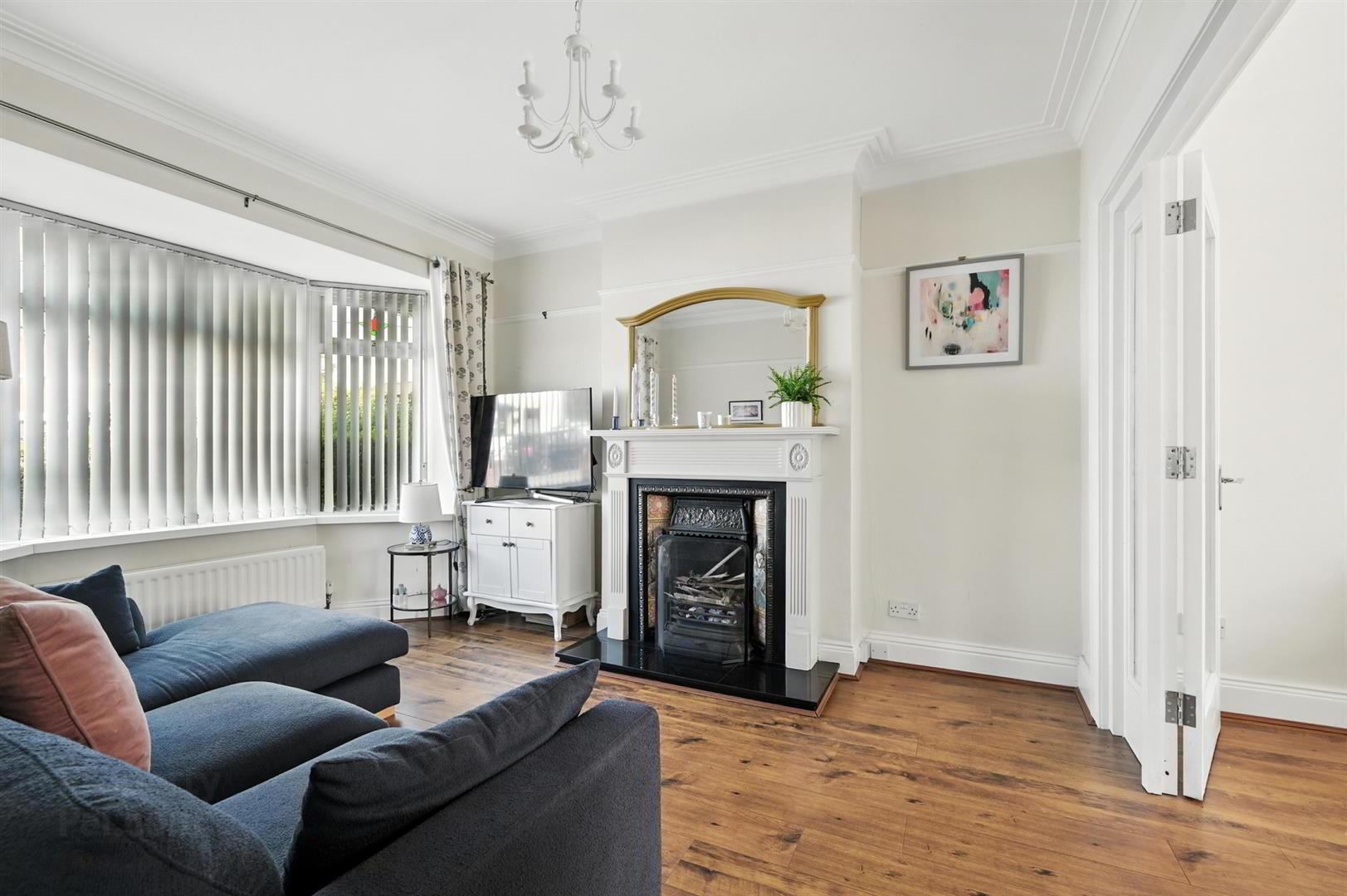 24 Locksley Gardens 6 of 22