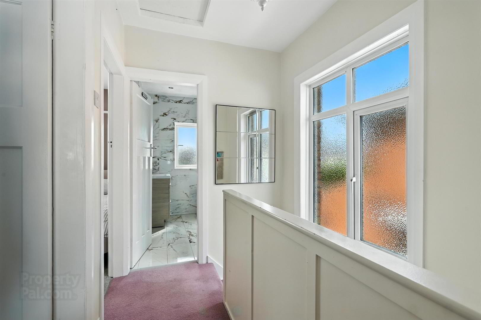 24 Locksley Gardens 15 of 22