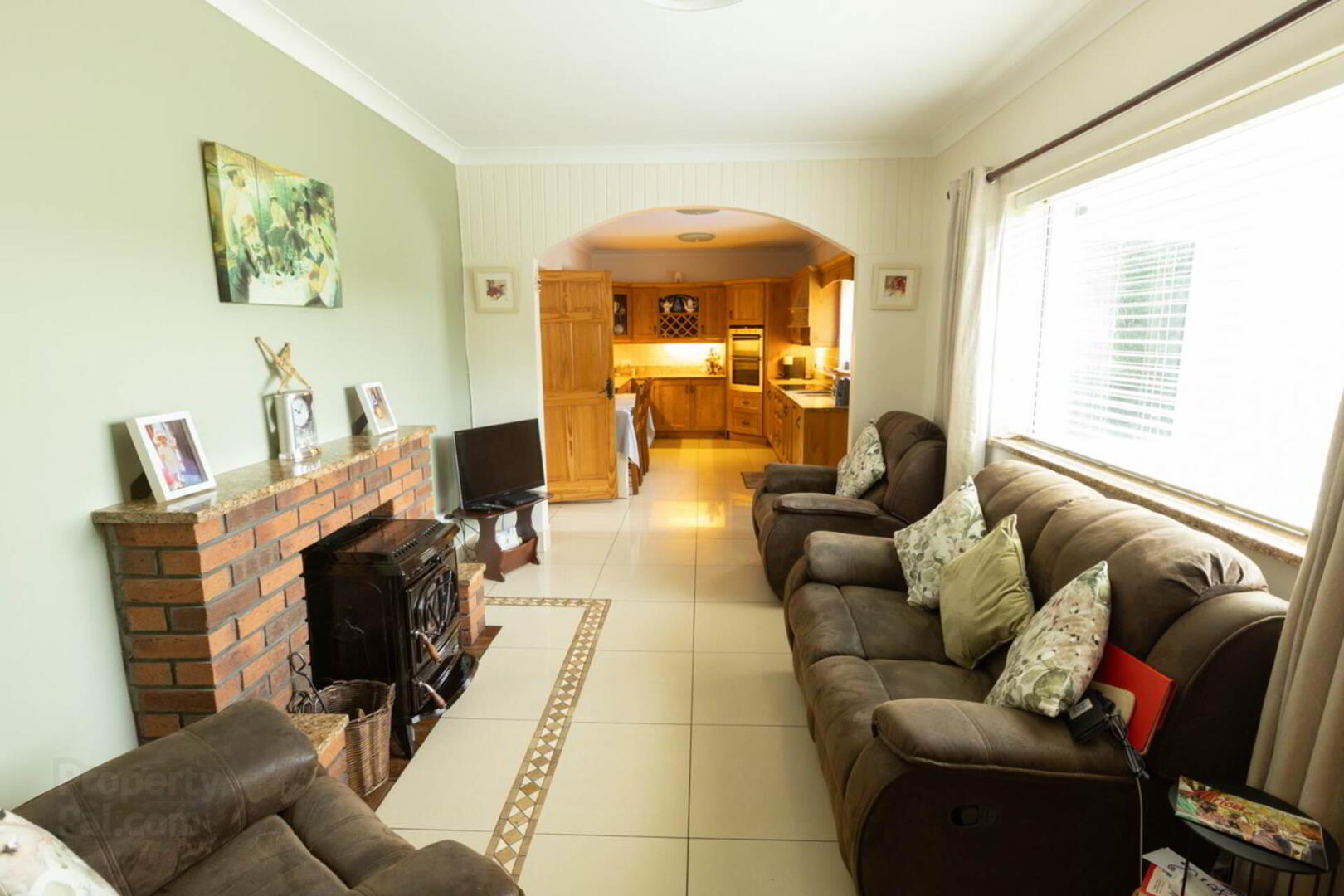 Bungalow, On 0.66 Acres 11 of 37