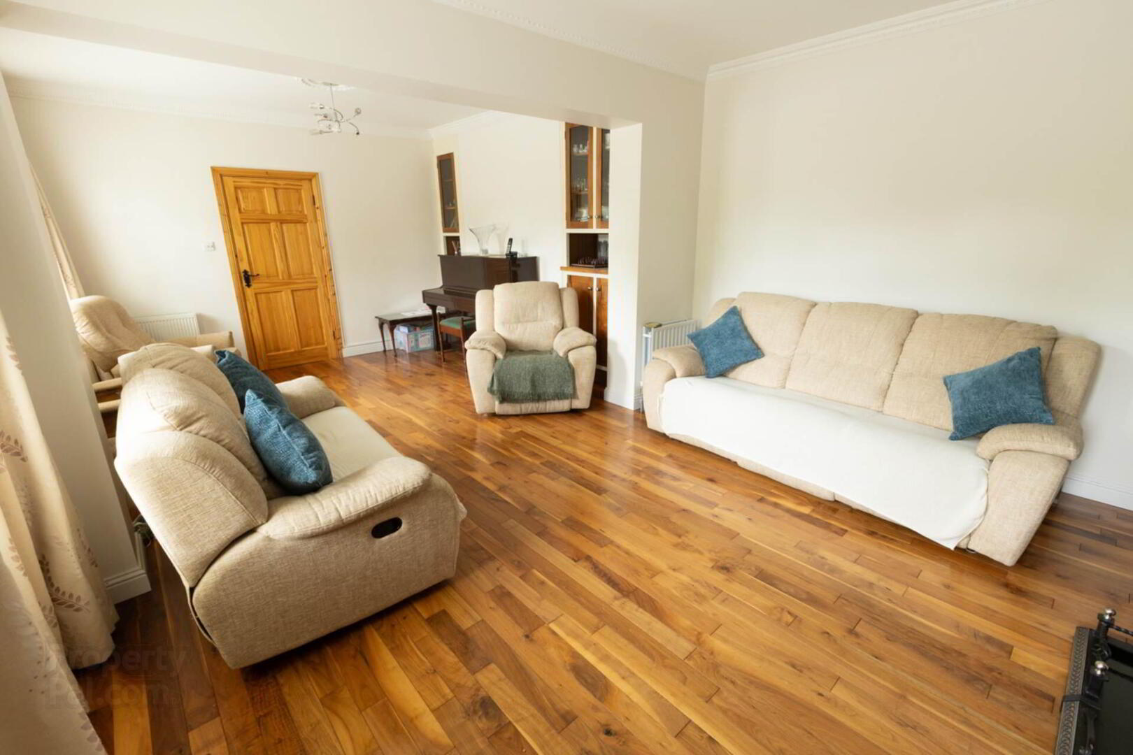 Bungalow, On 0.66 Acres 17 of 37