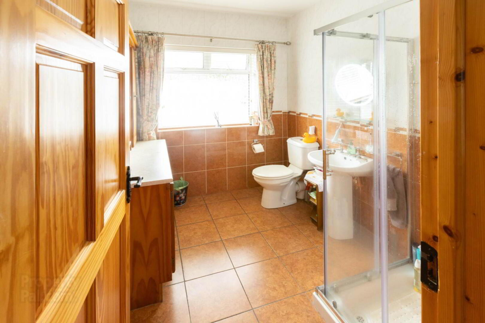 Bungalow, On 0.66 Acres 24 of 37