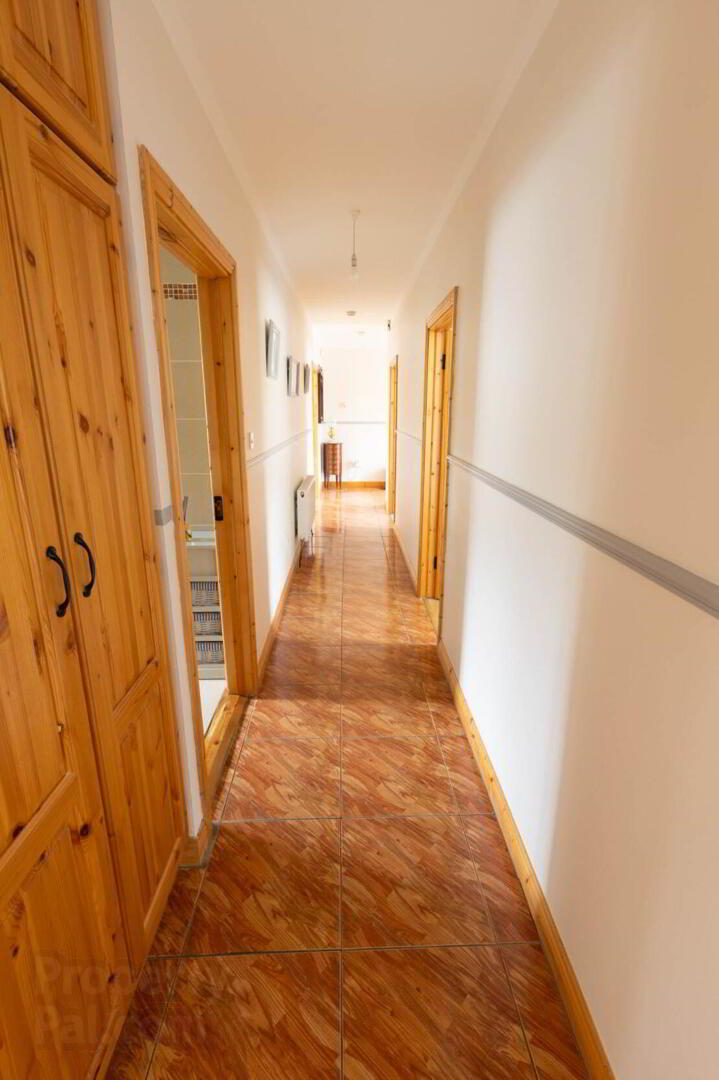 Bungalow, On 0.66 Acres 25 of 37