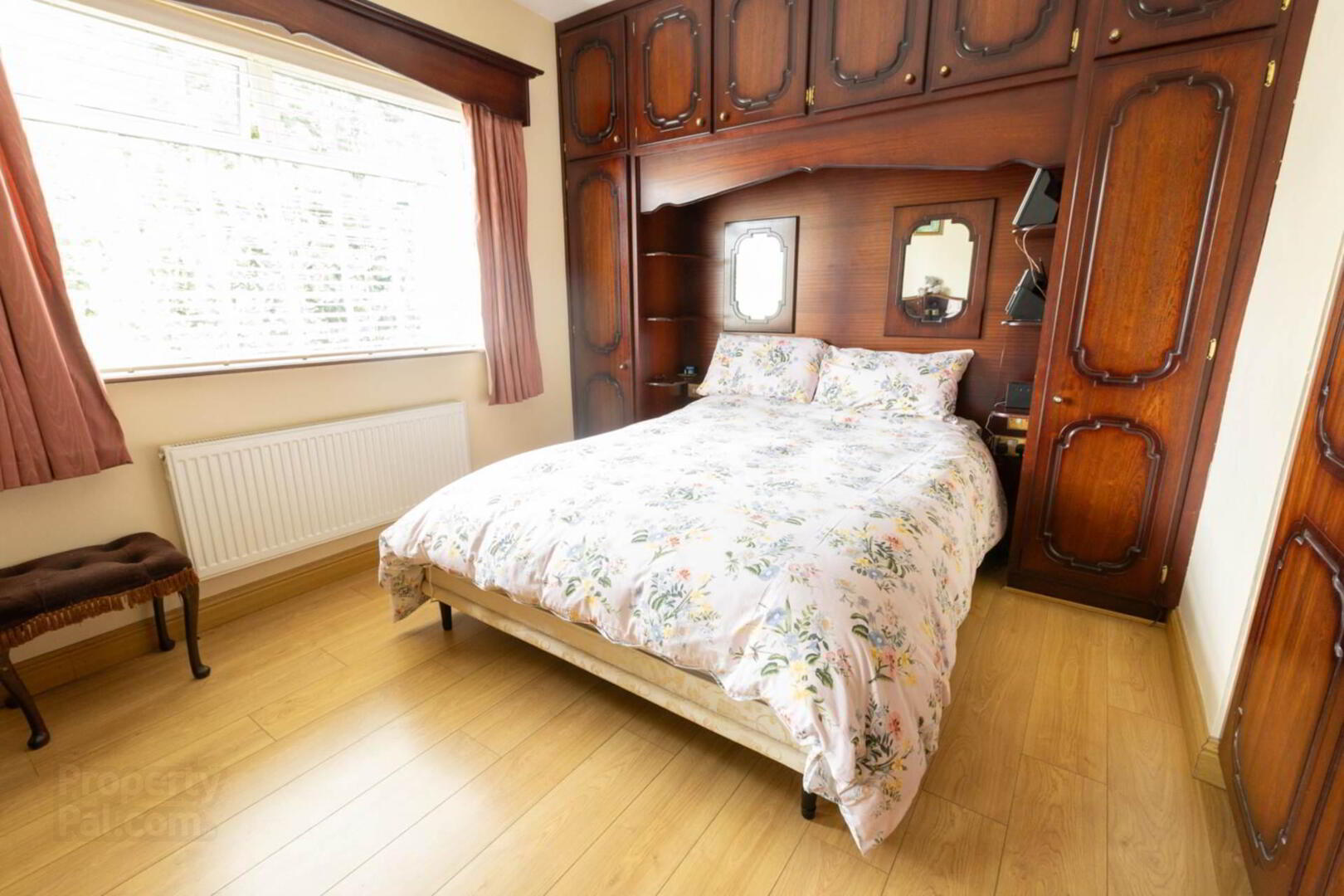 Bungalow, On 0.66 Acres 27 of 37