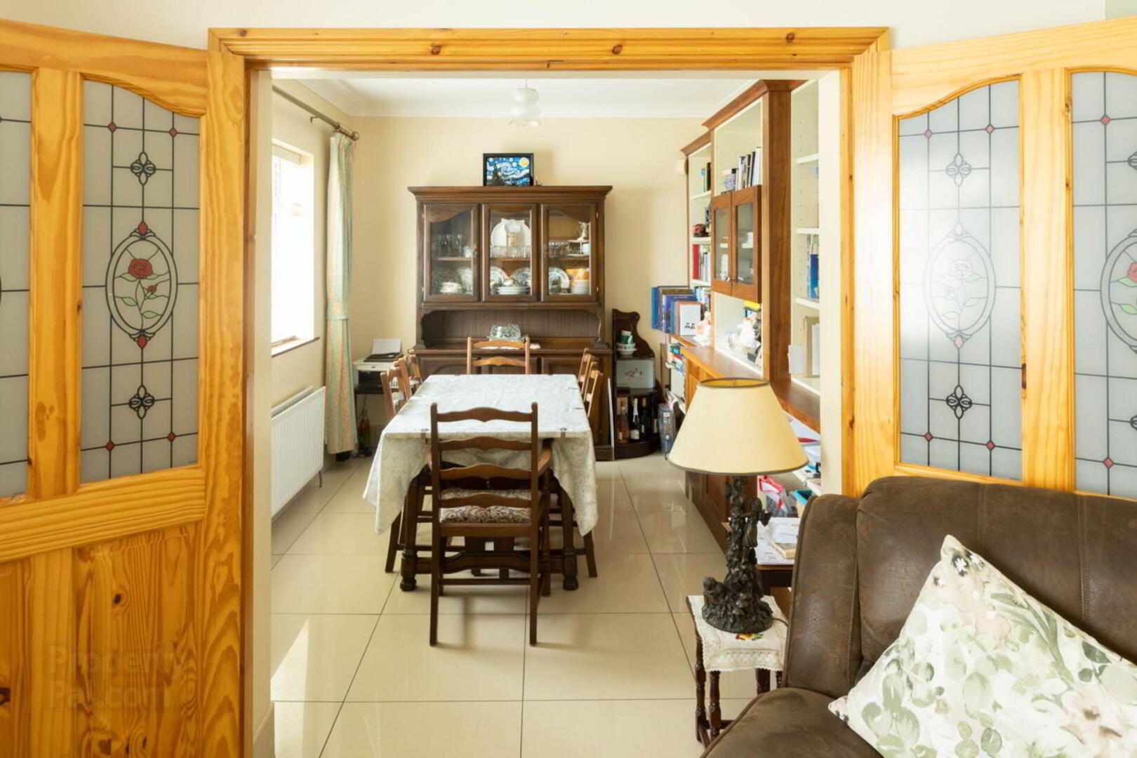 Bungalow, On 0.66 Acres 9 of 37