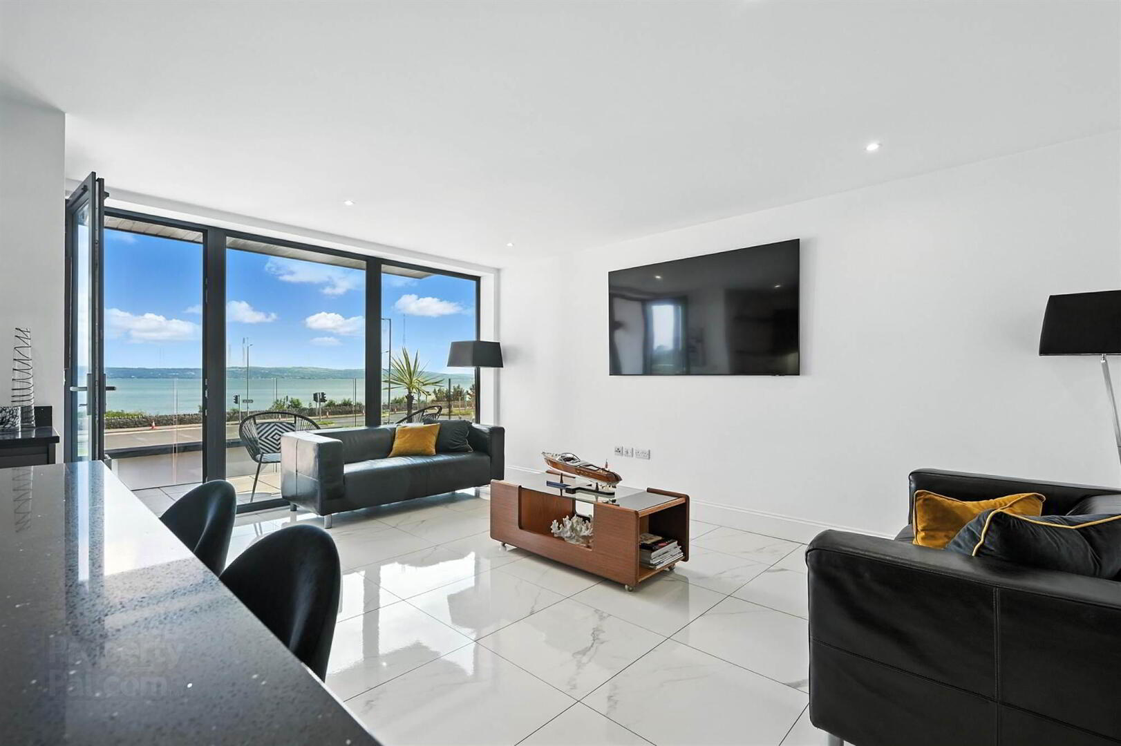 Apt 4, 1 The Tides 7 of 23