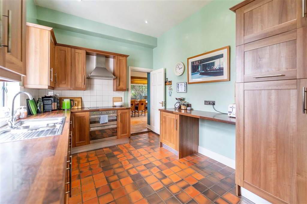 23 Ardmillan Gardens 15 of 43