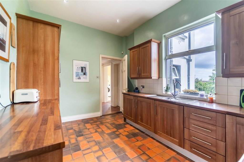 23 Ardmillan Gardens 16 of 43