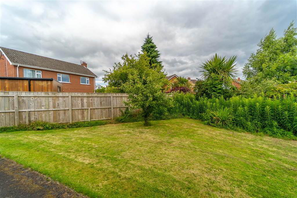 23 Ardmillan Gardens 40 of 43