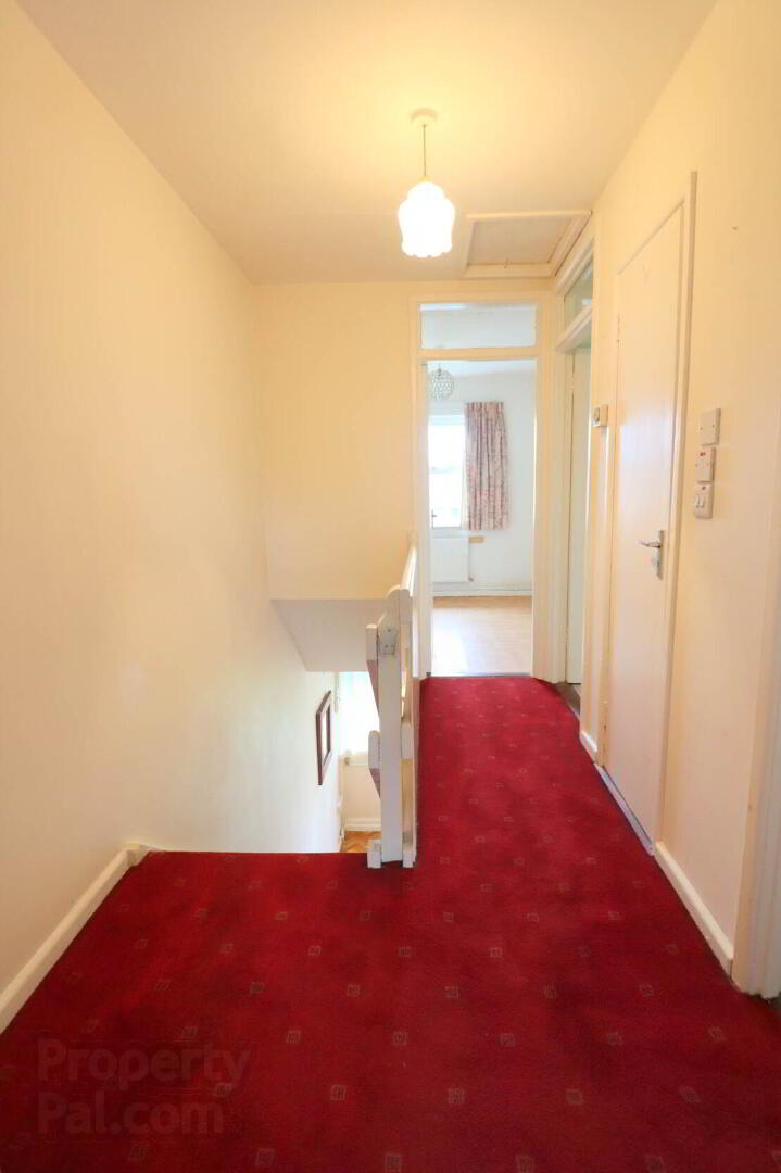 6 Monivea Park 9 of 19