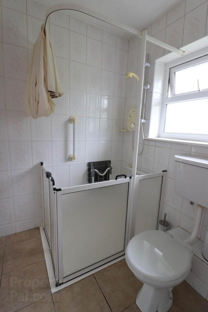 6 Monivea Park 15 of 19
