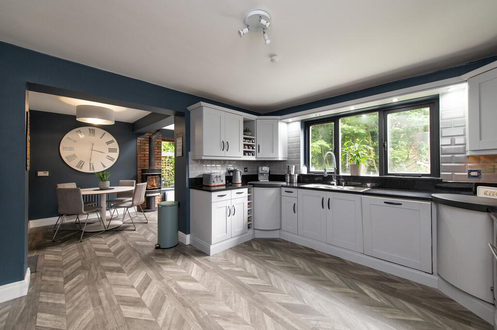 5 Oakwood 13 of 49