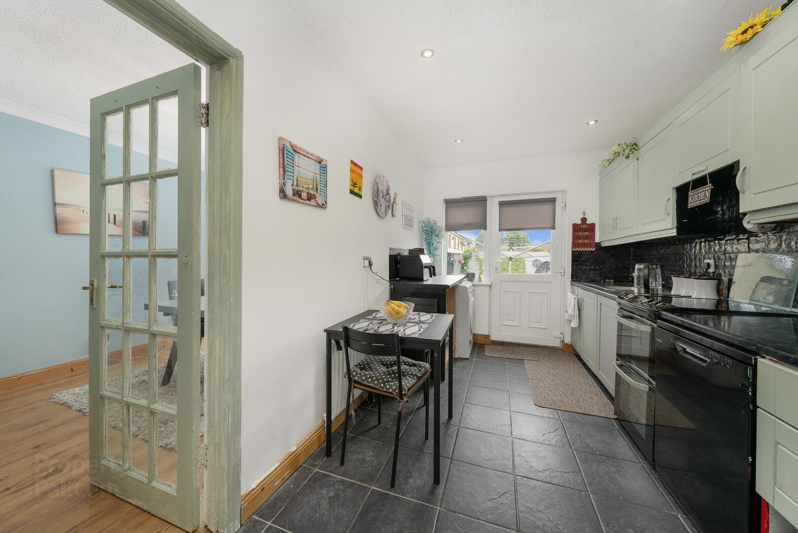 439 The Meadows East 9 of 22