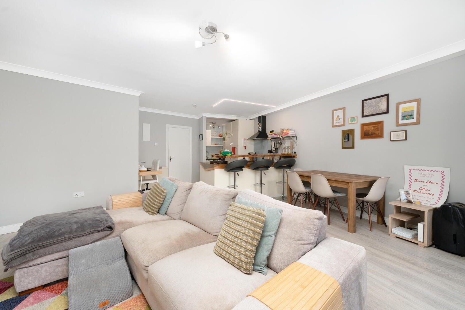 97 Newmarket Square 5 of 25
