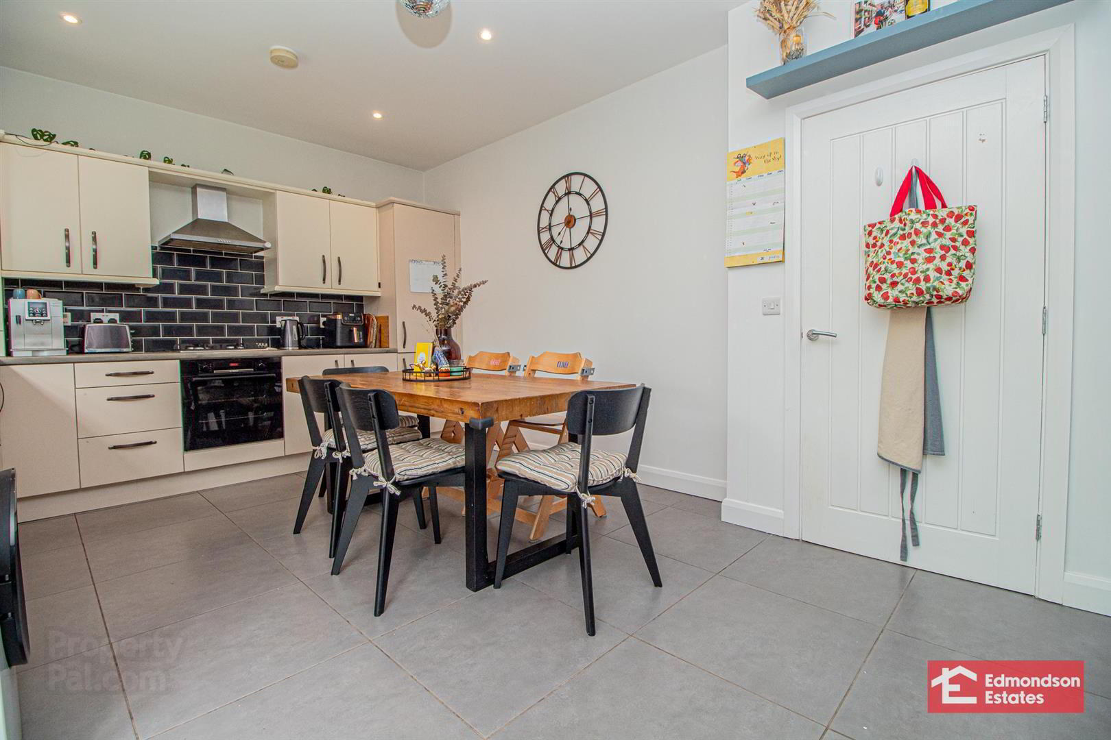9 Beech Hill 12 of 31