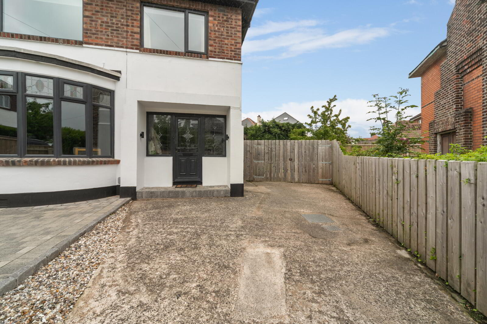 property description image