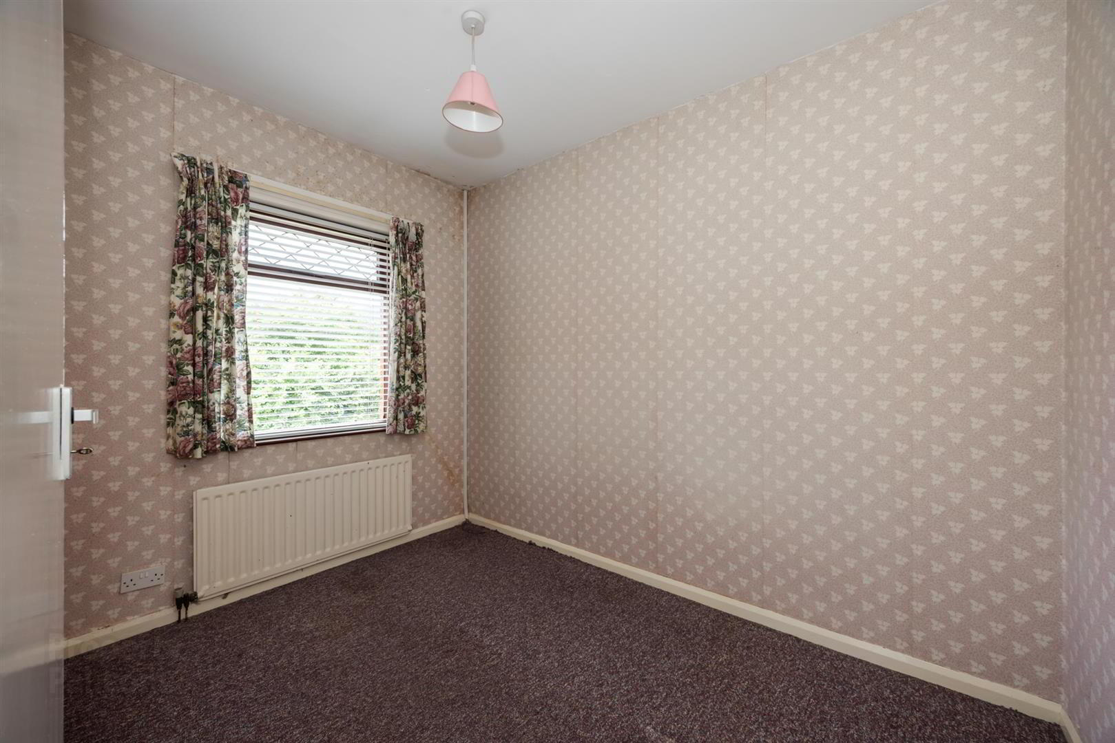 11 Abbeydale Gardens 16 of 20
