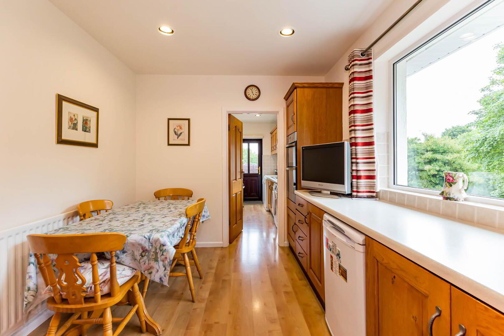 88 Ballycoan Road 9 of 24
