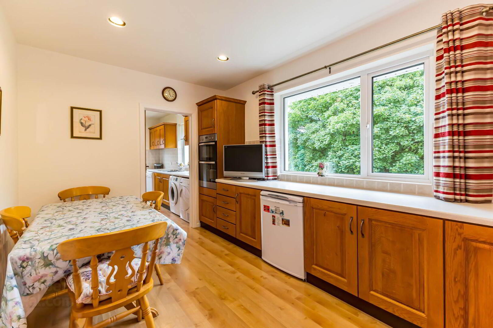 88 Ballycoan Road 8 of 24