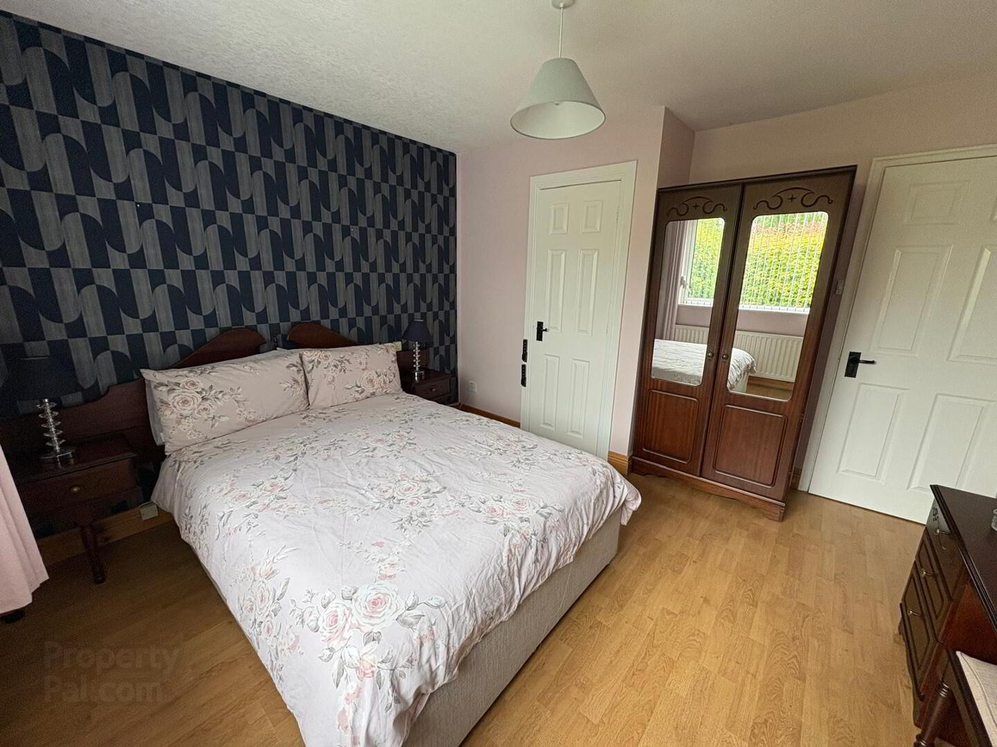 1 Lansdown Park 21 of 43