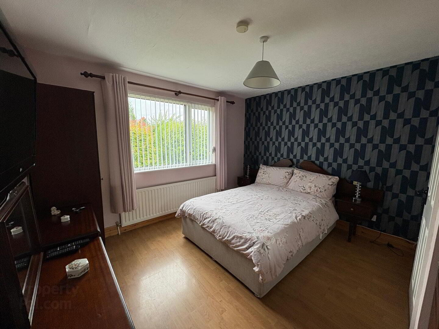 1 Lansdown Park 20 of 43